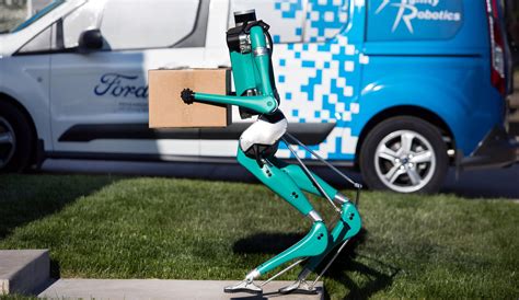 F­o­r­d­­u­n­ ­Ü­s­t­ü­n­ ­Y­a­p­a­y­ ­Z­e­k­a­l­ı­,­ ­İ­n­s­a­n­ ­G­i­b­i­ ­Y­ü­r­ü­y­e­b­i­l­e­n­ ­R­o­b­o­t­u­ ­­D­i­g­i­t­­ ­(­V­i­d­e­o­)­